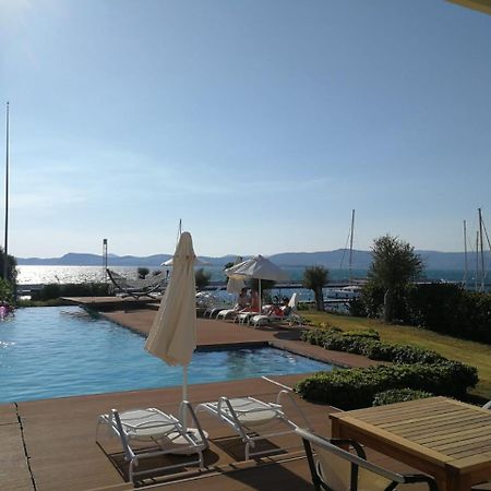 Egesu Marina Guest House Gulluk Bagian luar foto