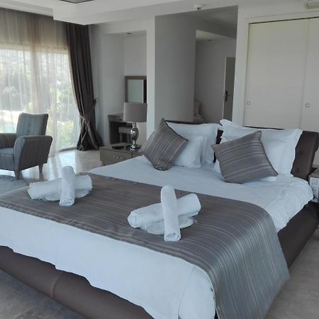 Egesu Marina Guest House Gulluk Bagian luar foto