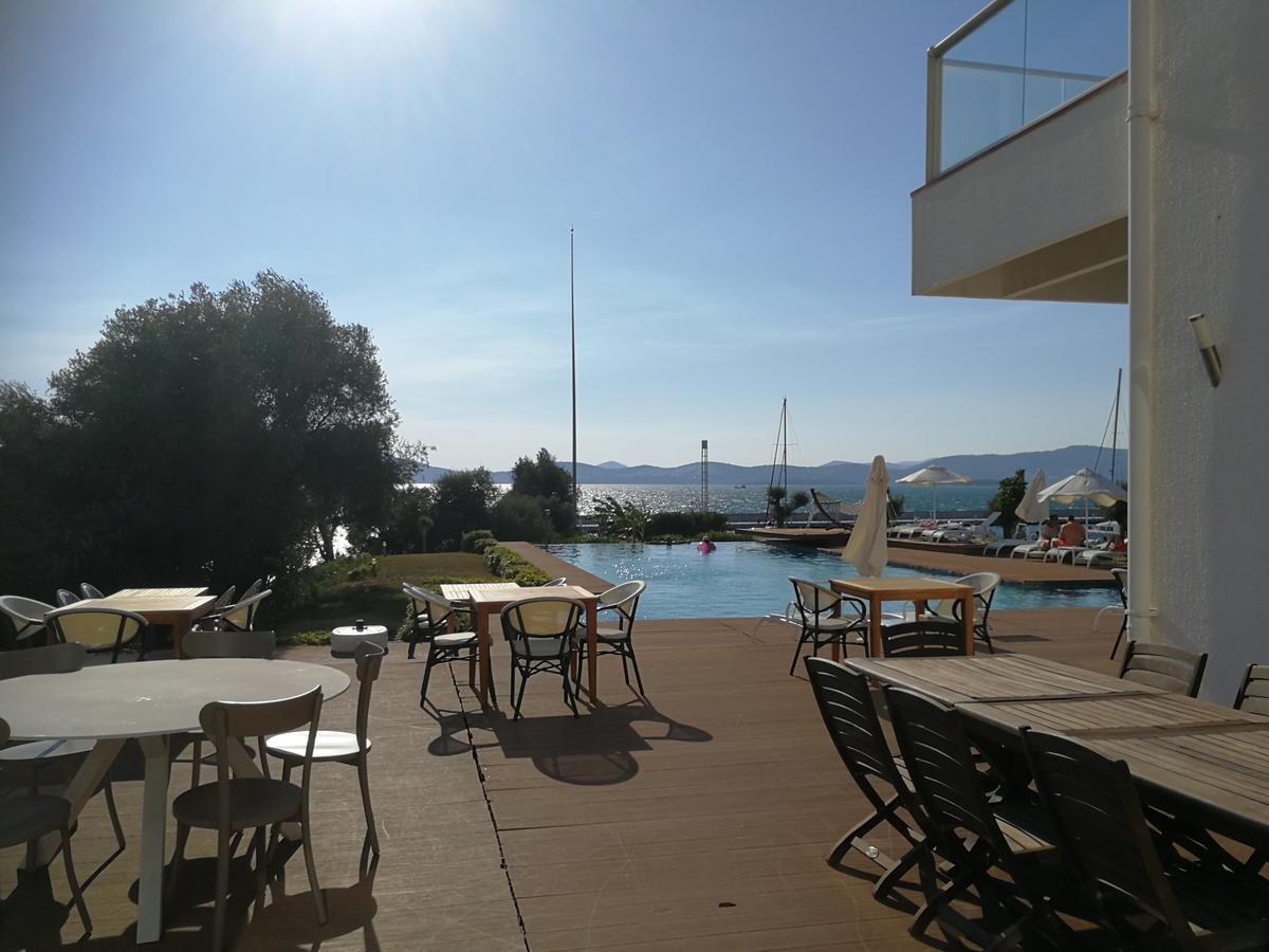 Egesu Marina Guest House Gulluk Bagian luar foto