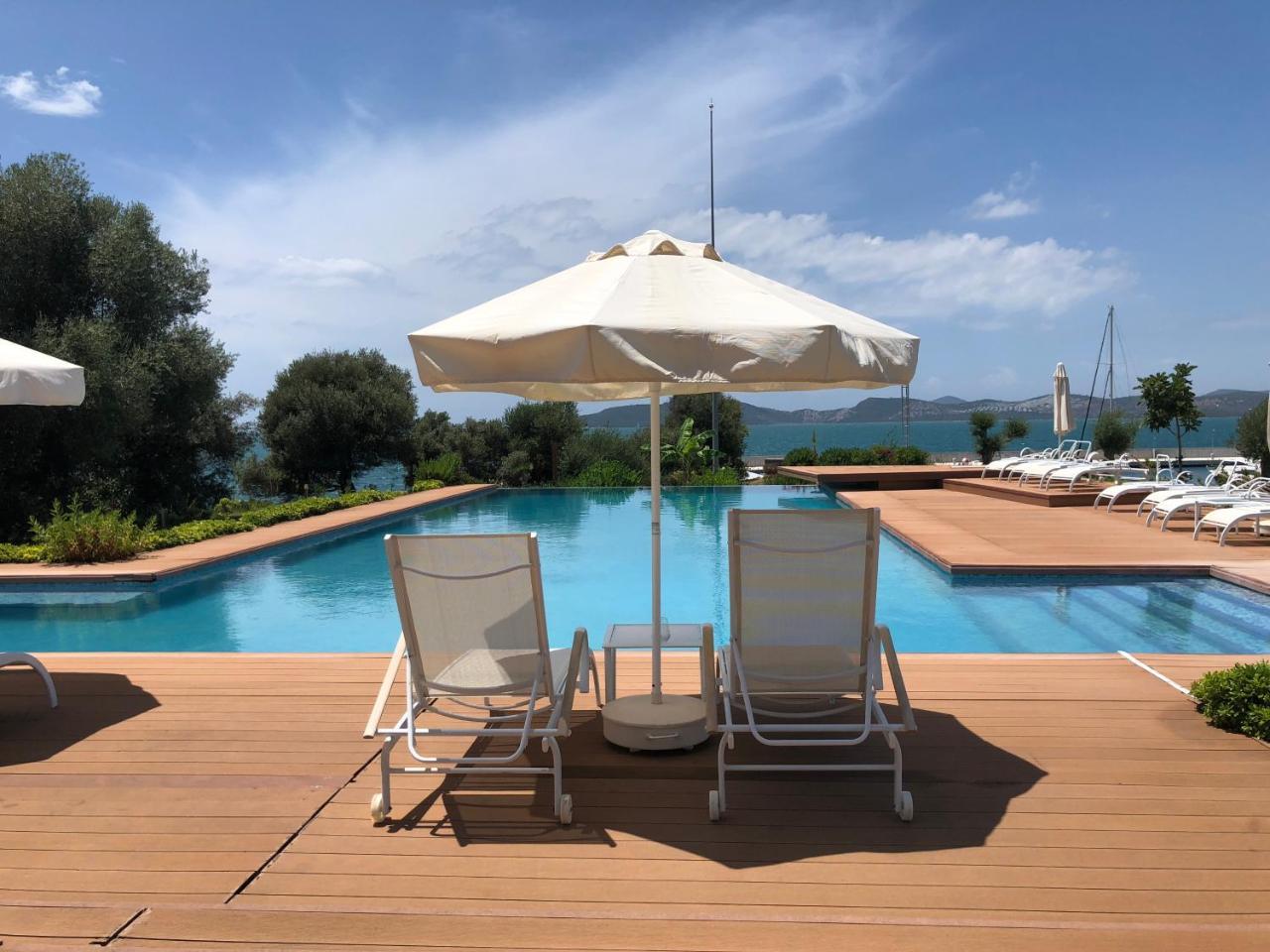 Egesu Marina Guest House Gulluk Bagian luar foto