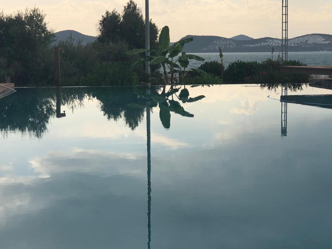 Egesu Marina Guest House Gulluk Bagian luar foto