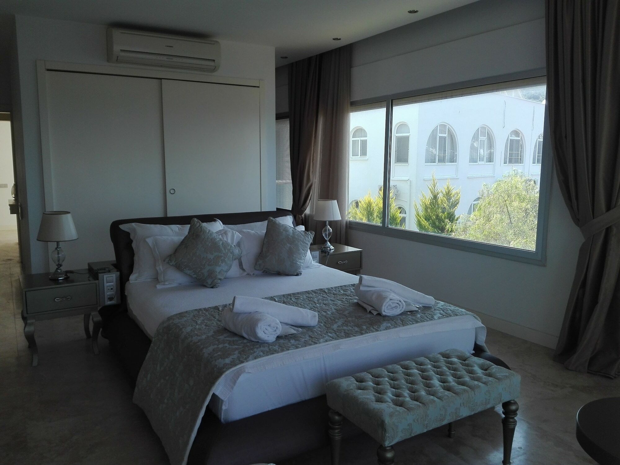 Egesu Marina Guest House Gulluk Bagian luar foto